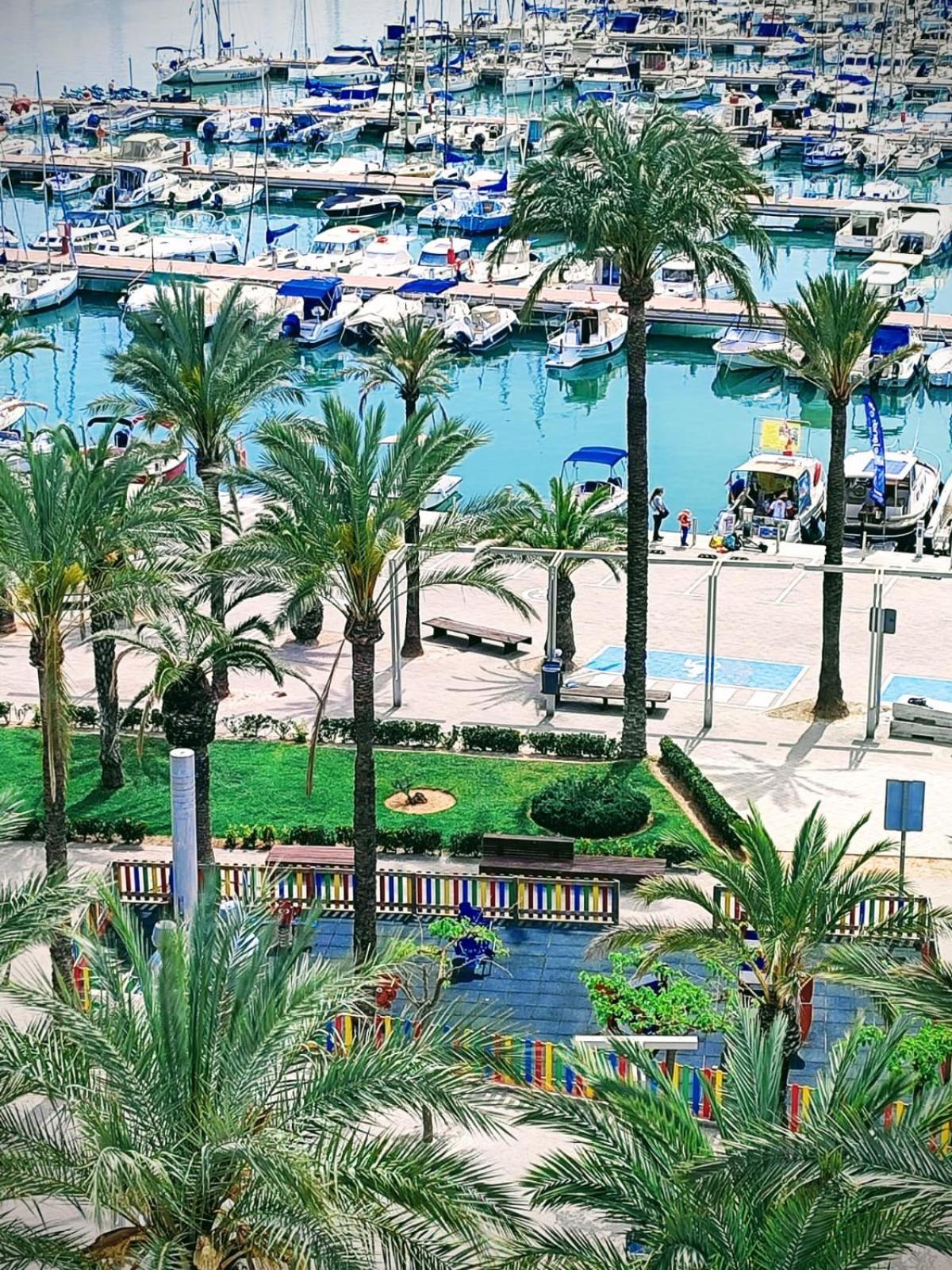 Tranquilo Apartamento Con Vistas Al Mar. Port de Alcudia  Buitenkant foto
